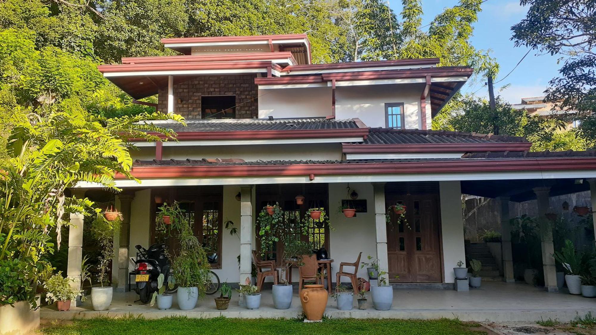 Jithu Homestay *